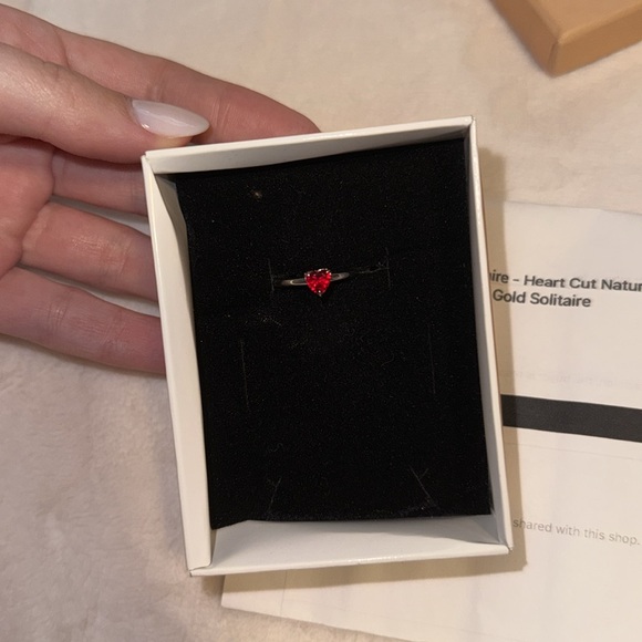 14k white gold Ruby Solitaire ring- heart cut natural ruby 
Ring size 5 1/4 - Picture 2 of 4